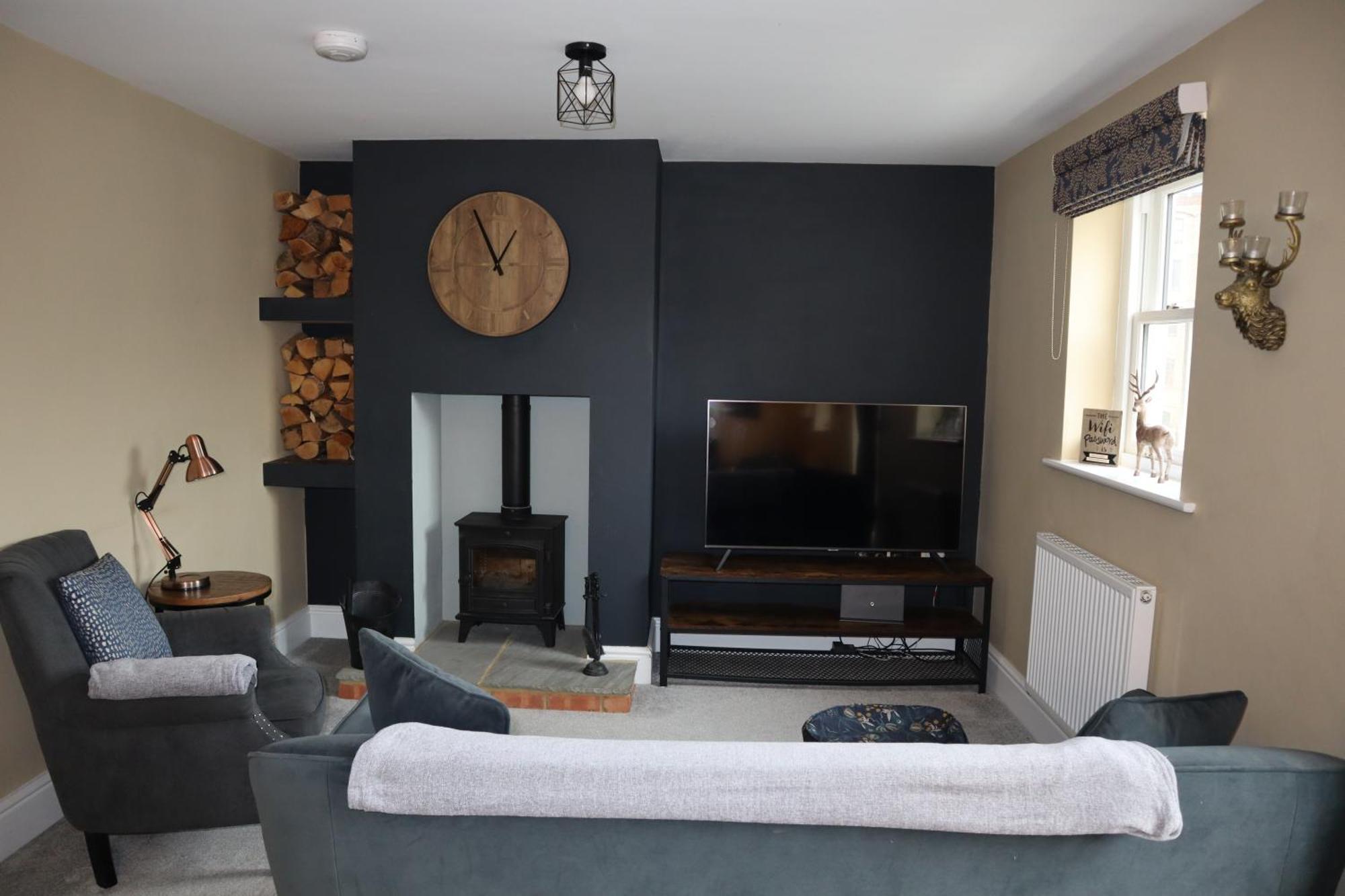 Canal View Cottage With Log Fire & Parking Blisworth Zewnętrze zdjęcie